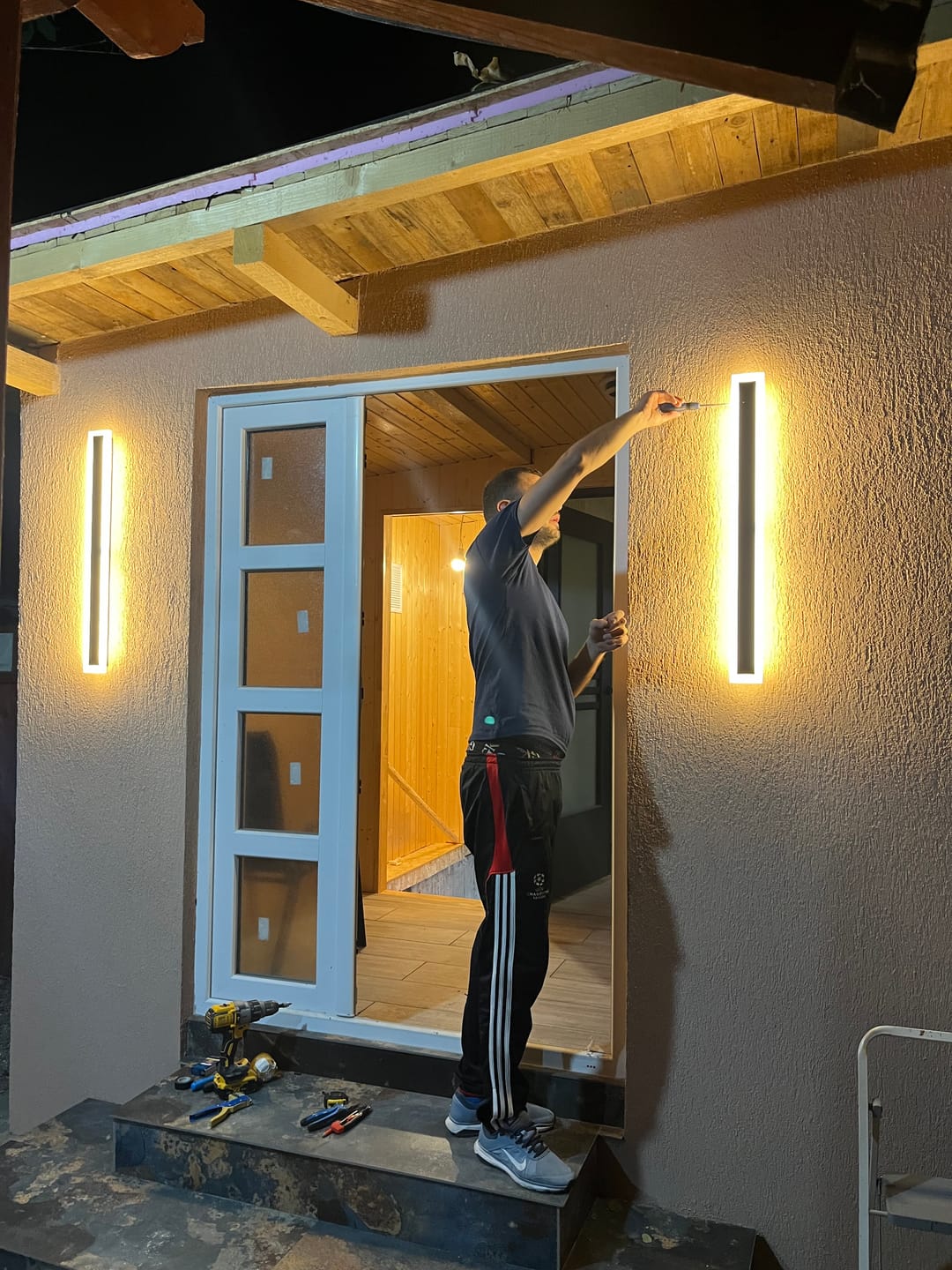 Customer photo review of Bara Luminoasa LED Exterior IP65 220V