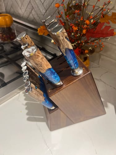 Customer photo review of "Tsunami" 15-Piece Japanese Damascus Steel Knife Block Set
