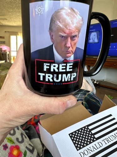 Customer photo review of Free Trump 15oz Coffee Mug