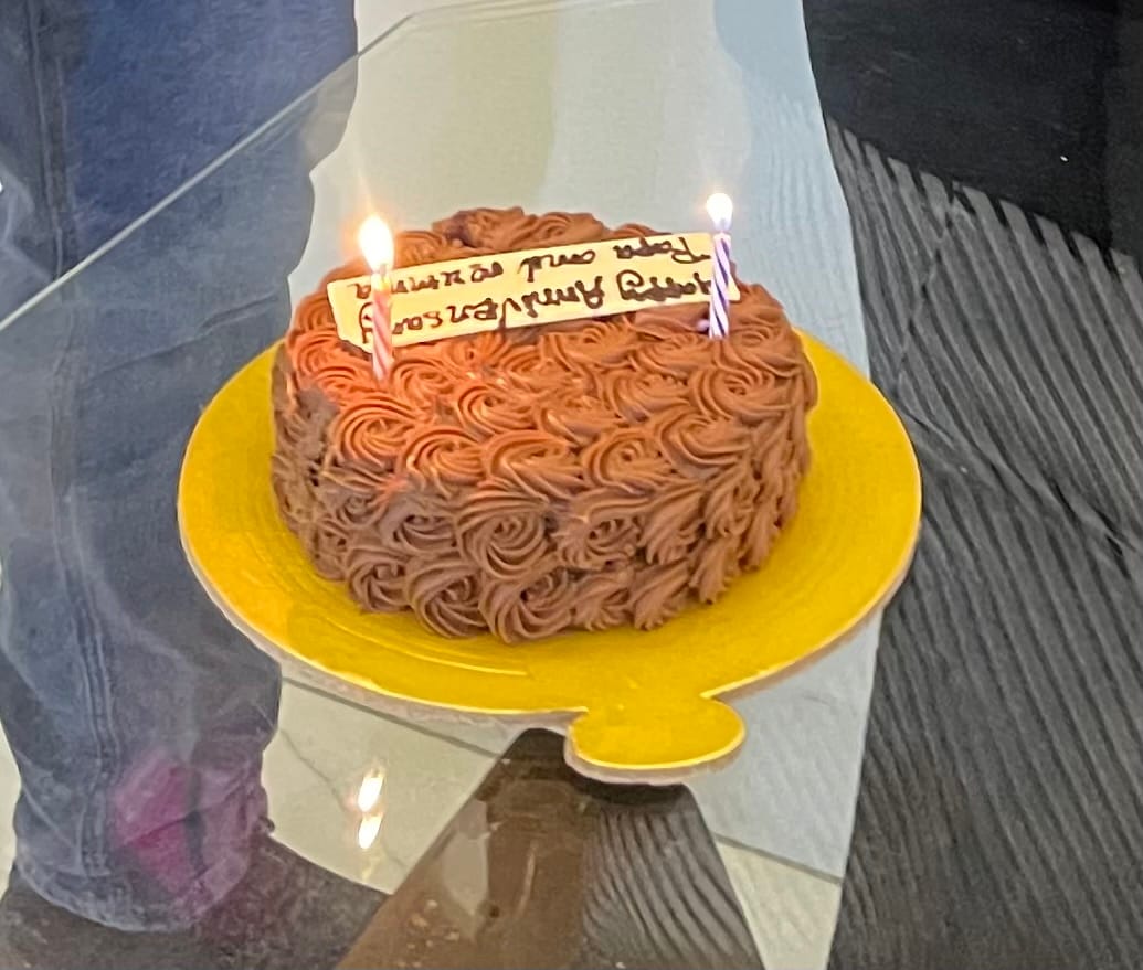Customer photo review of Classical Dairy Milk Cake