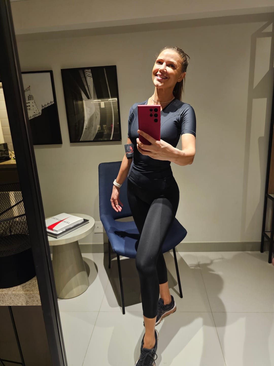 Customer photo review of Camiseta Postural Feminina - Posture Shirt® Pullover