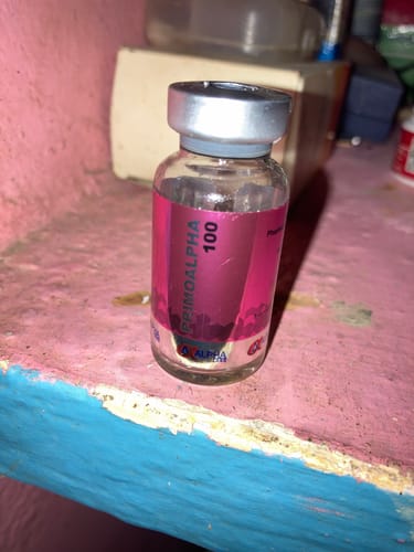 Reseña con foto de un cliente sobre Primobolan Alpha Labs