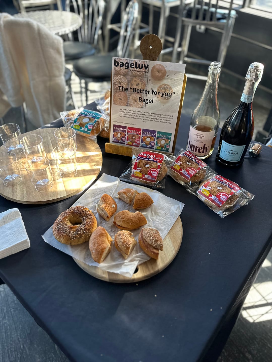 Customer photo review of Non-Alcoholic Sparkling Rosé