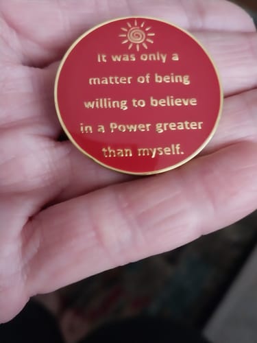 Customer photo review of 1 to 40 Year Stood in the Sunlight Specialty AA Recovery Medallion - Tri-Plated Chip/Coin