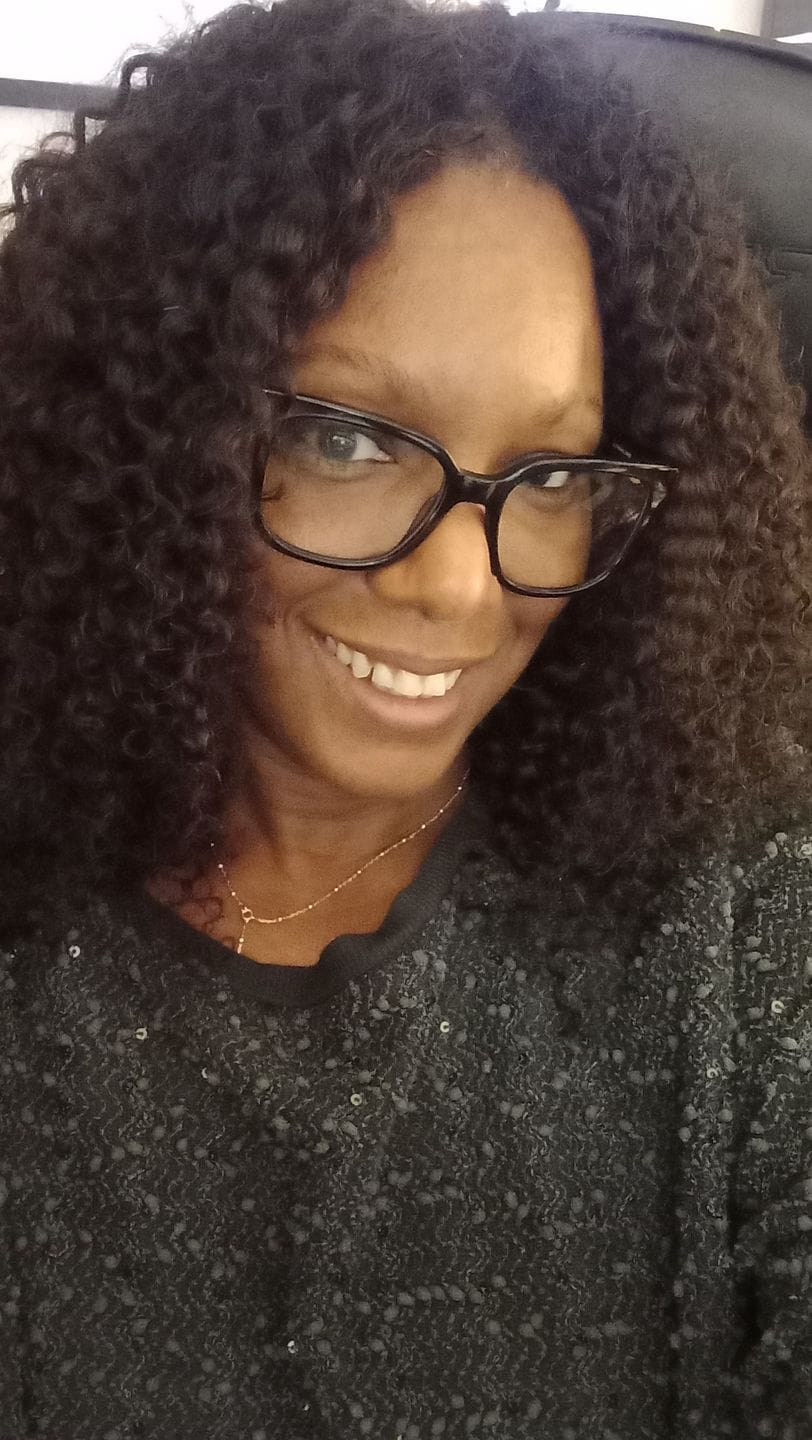Customer photo review of Kayla 3C Burmese Loose Kinky Curly - InvisiRoot™ Clip-ins (AKA TrueRoot™ Clip-ins)