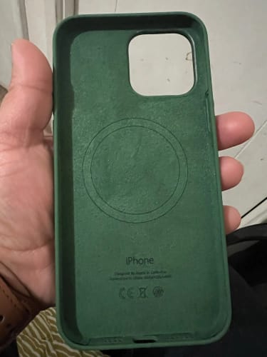 Customer photo review of iPhone 13 Silicone Case with MagSafe