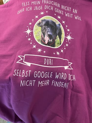 Customer photo review of Fass mein Frauchen / Herrchen nicht an - Google findet dich nicht - Individueller Hoodie Unisex Rückendruck