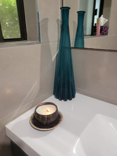 Customer photo review of Candle Making Kit Coconut Set of 3 - Starter DIY Kit With Coco Soy Wax Blend & 60ml Fragrance