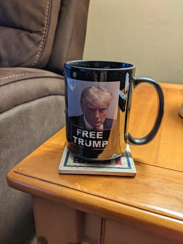 Customer photo review of Free Trump 15oz Coffee Mug