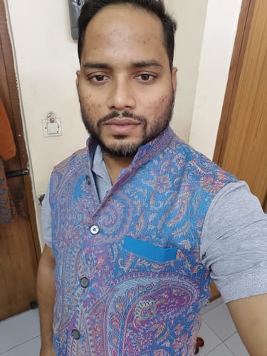 Customer photo review of PASHTUSH MENS WOVEN JACQUARD WAISTCOAT, Structured SLIM FIT, Saphire blue
