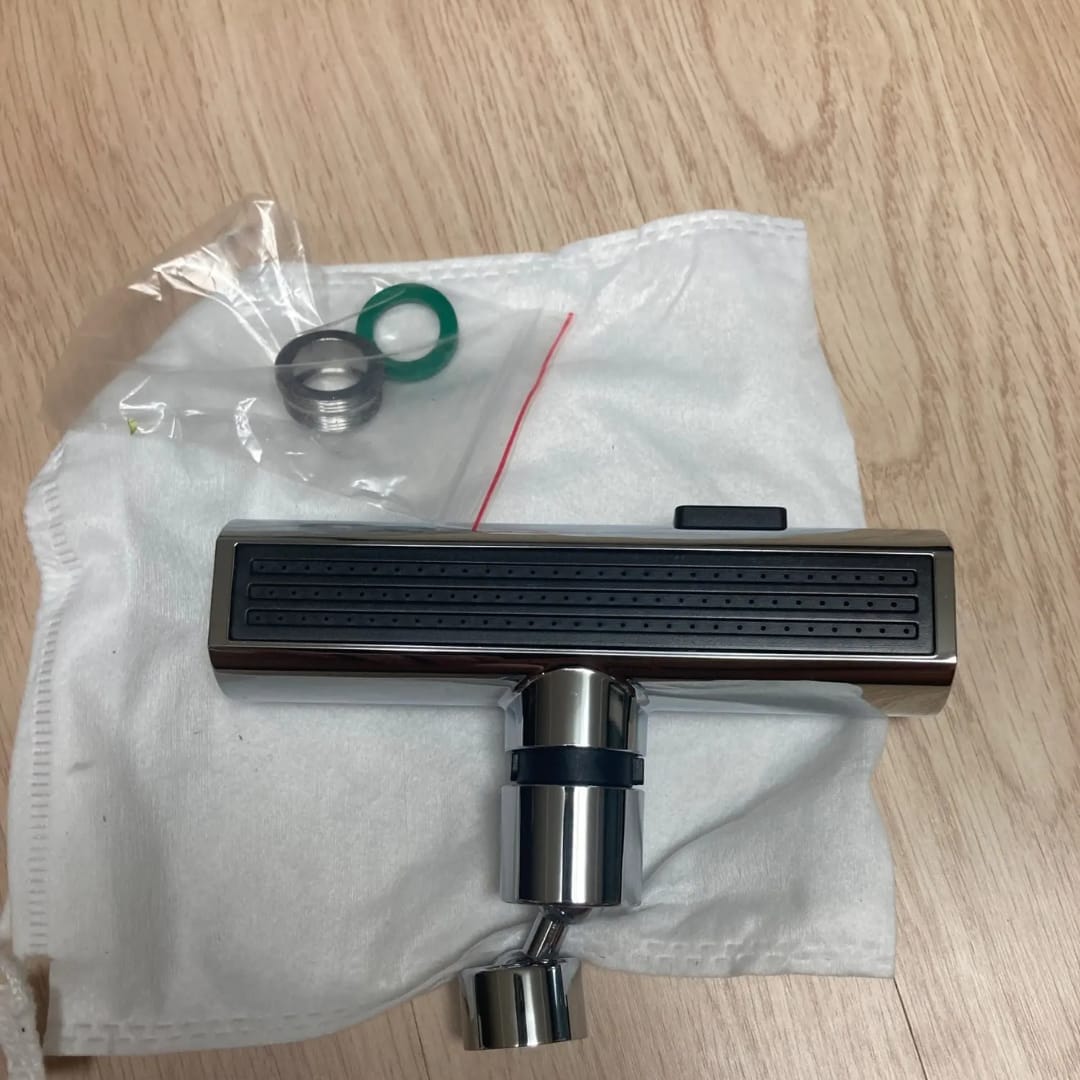 Customer photo review of NexH2O - Universaladapter für Wasserhähne mit drei Strahlmodi