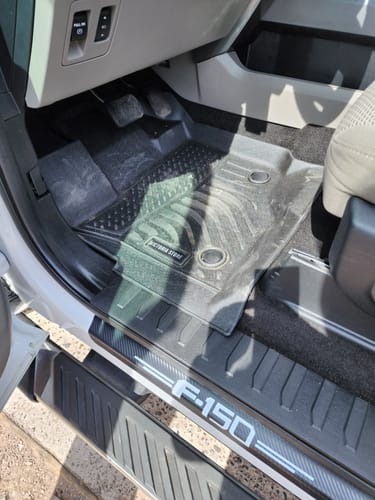 Customer photo review of Pisos Calce Perfecto Ford F150 F 150 años 2015-2022