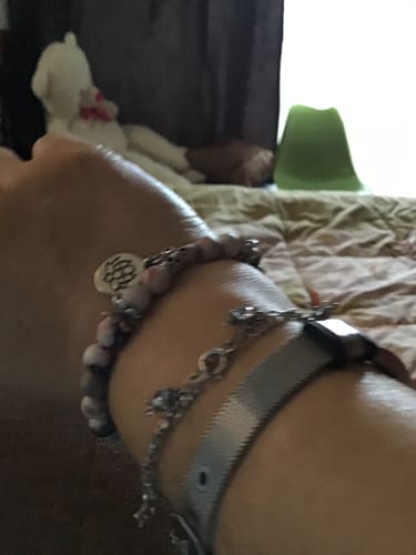Customer photo review of Pulsera Piedra natural Zebra