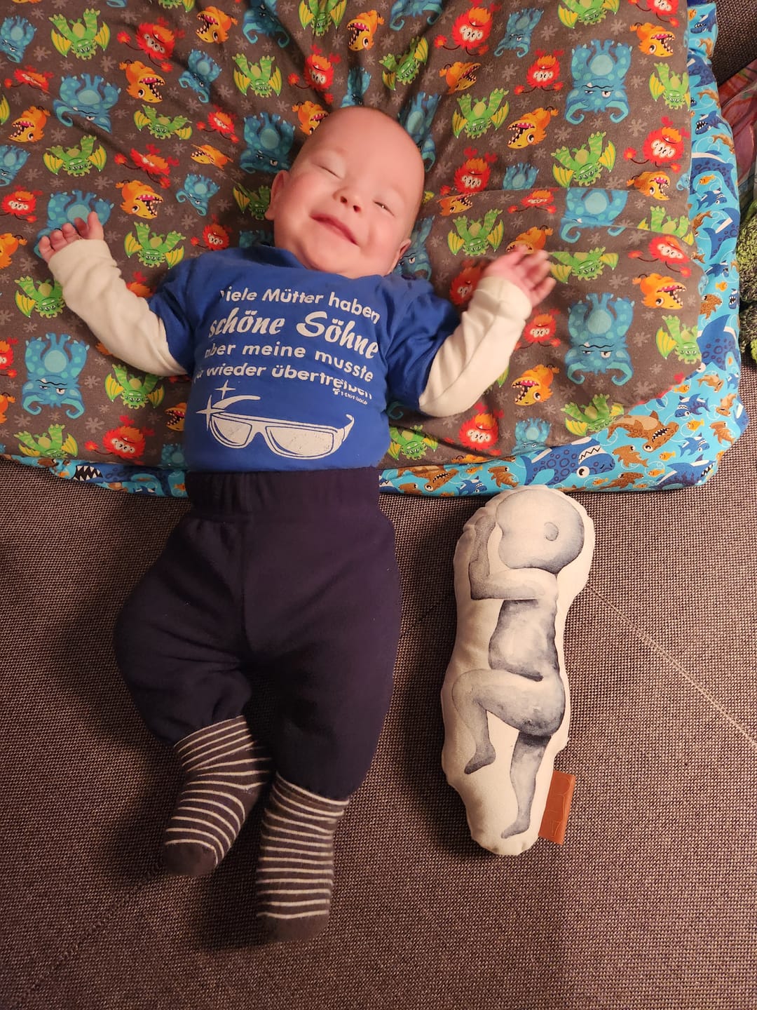 Customer photo review of BABYKISSEN WATERCOLOR ONE