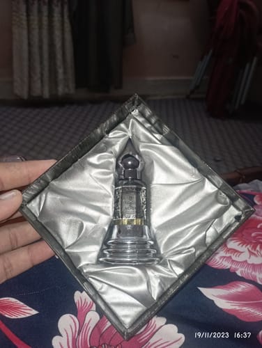 Customer photo review of Black And Silver | Premium Attars | 12ml