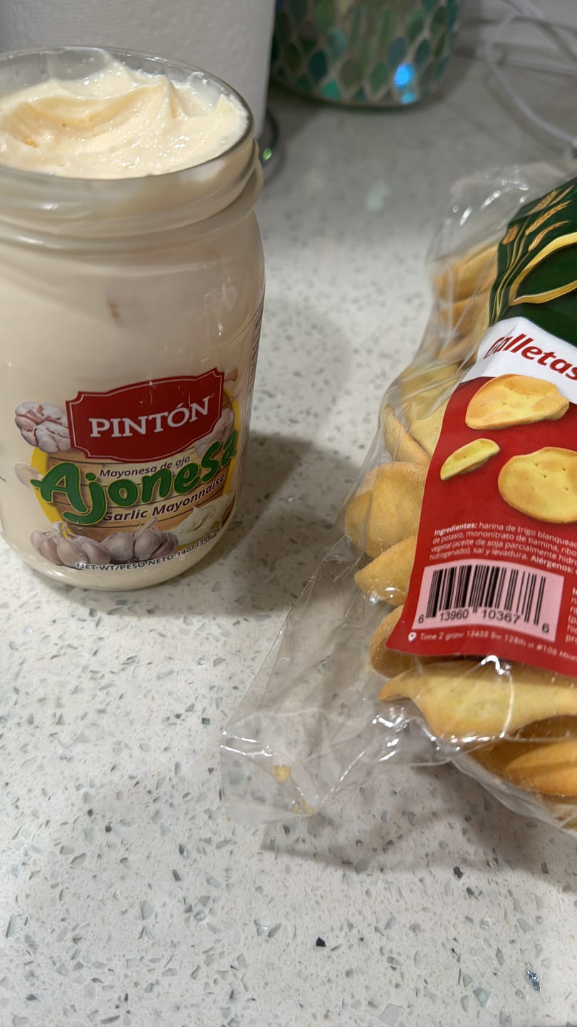 Customer photo review of Ajonesa, Mayonesa de Ajo