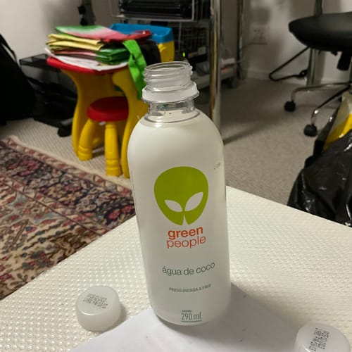 Customer photo review of Água de Coco - 100% natural