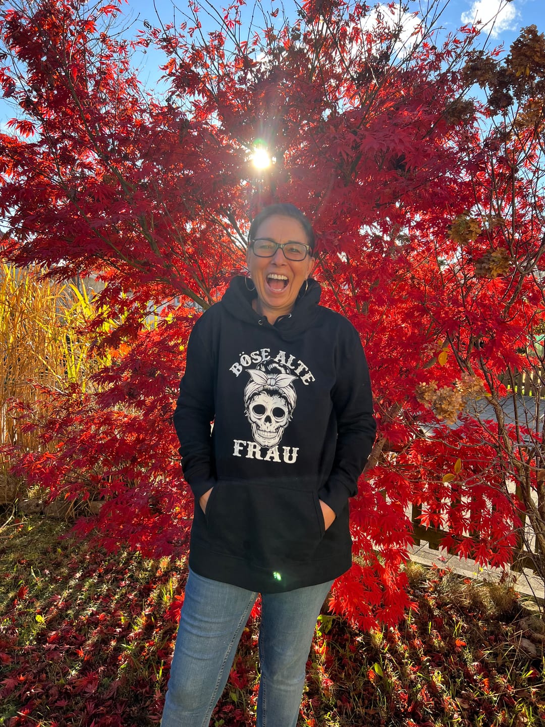 Customer photo review of Böse alte Frau - Damen Hoodie