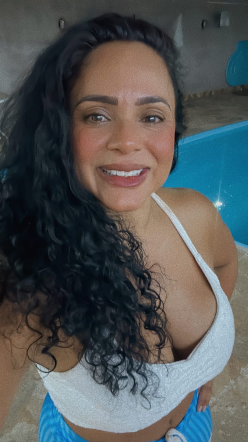 Customer photo review of RADIANT SKIN - BRONZE DROPS