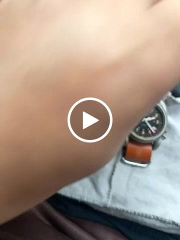 Customer video review of VOYAGER - 100M Waterproof Titanium Automatic Field Watch | Vintage Noir-bracelet