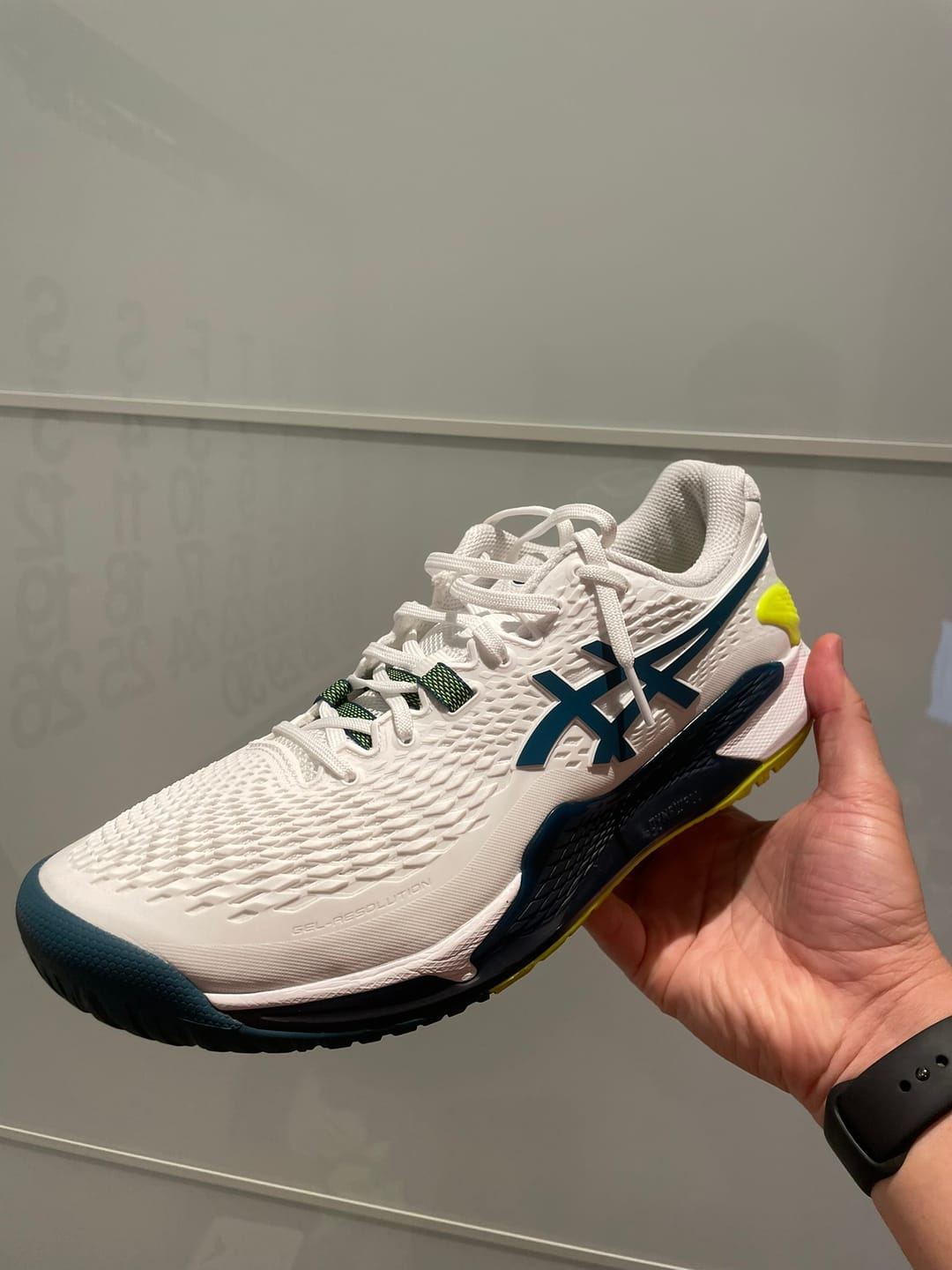 Customer photo review of Men's Asics Gel-Resolution 9 WIDE(2E) Tennis Shoes