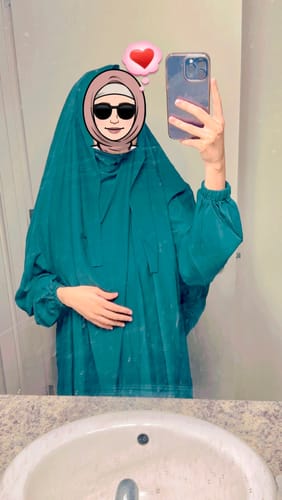 Customer photo review of Classic Abaya - Aaliyah