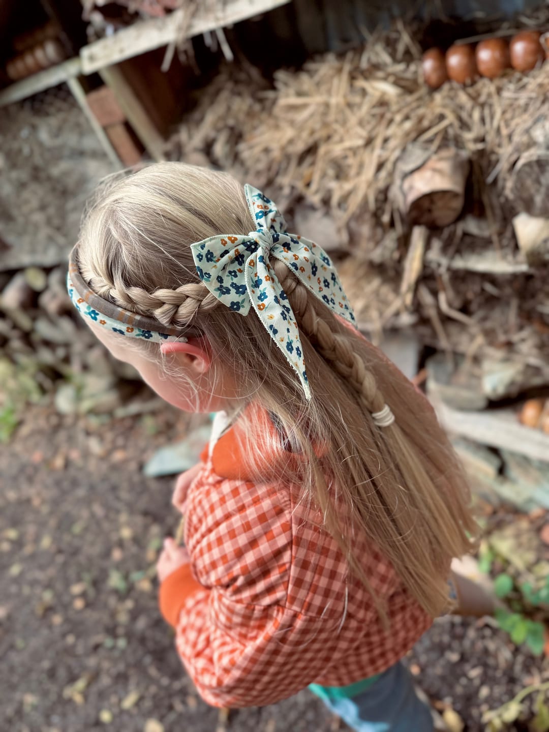 Customer photo review of Fable Bow - Meadow