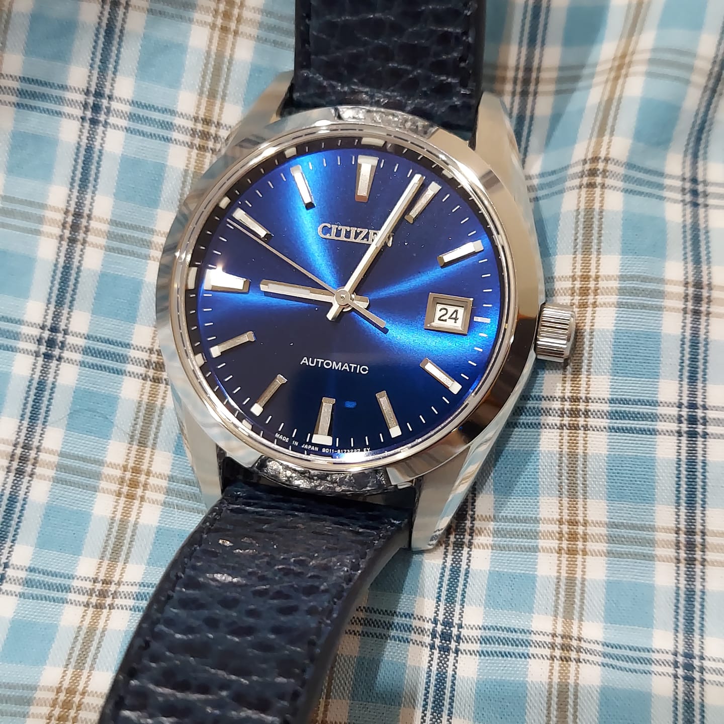 Customer photo review of Bureau Blue Pebbled