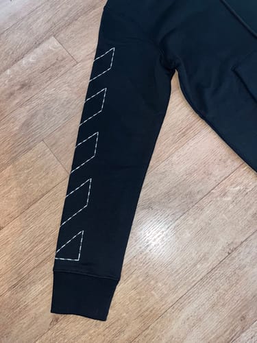 Customer photo review of OFF WHITE Paint Arrow Hoodie
