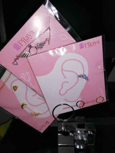 Customer photo review of Piercing de Corazón Titanio