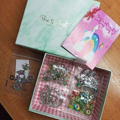 Customer photo review of Jewelance™ BraceletKit - Gør-Det-Selv-Sæt Til Fremstilling Af Charms Til Smykker