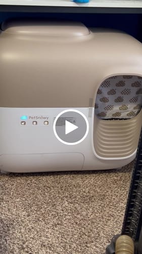 Customer video review of Self-Cleaning Litter Box