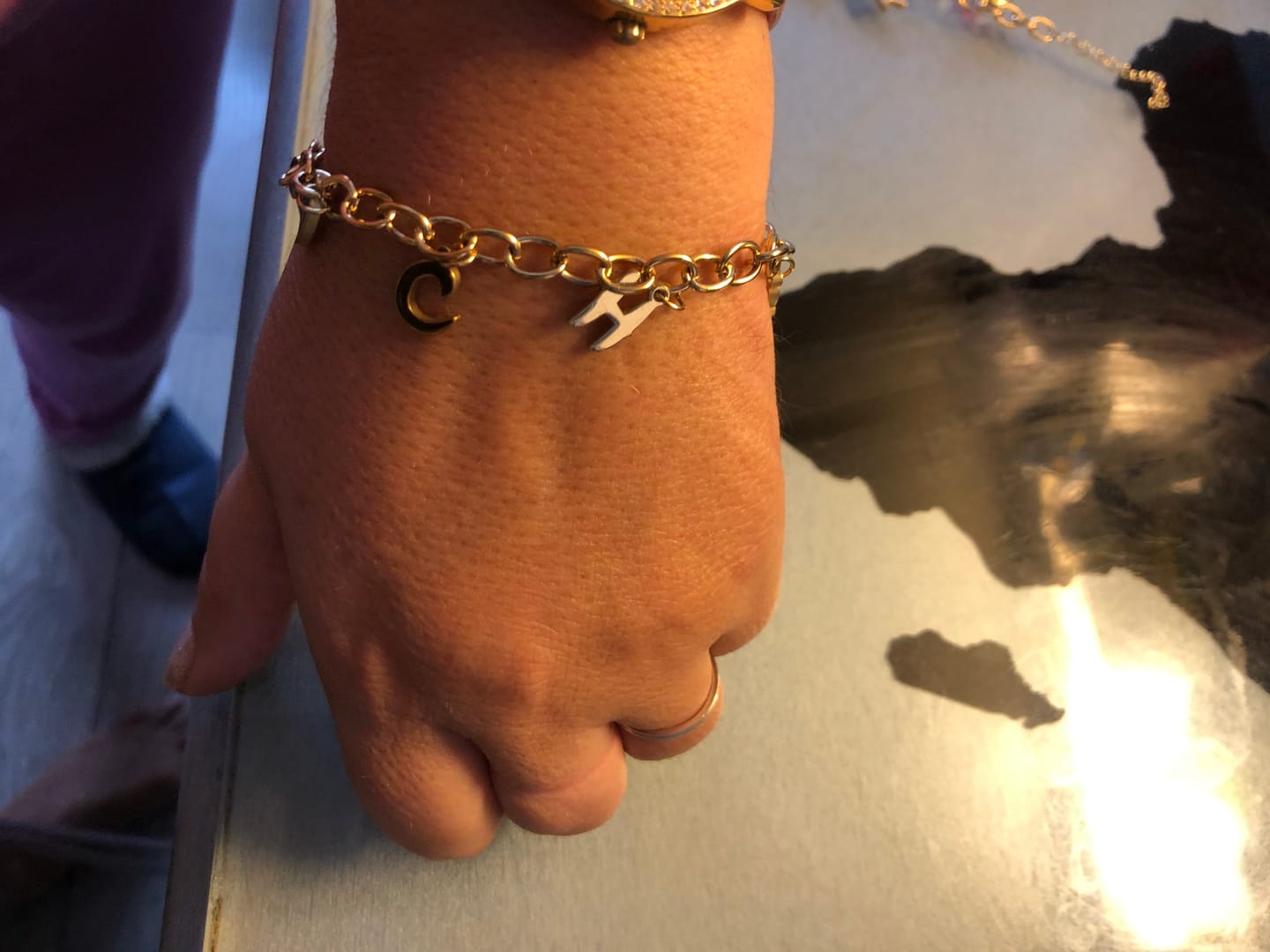 Customer photo review of Bracelet Lettres Pendentifs