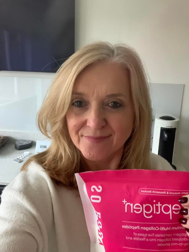Customer photo review of 30 Days Of Age Defying Multi-Collagen