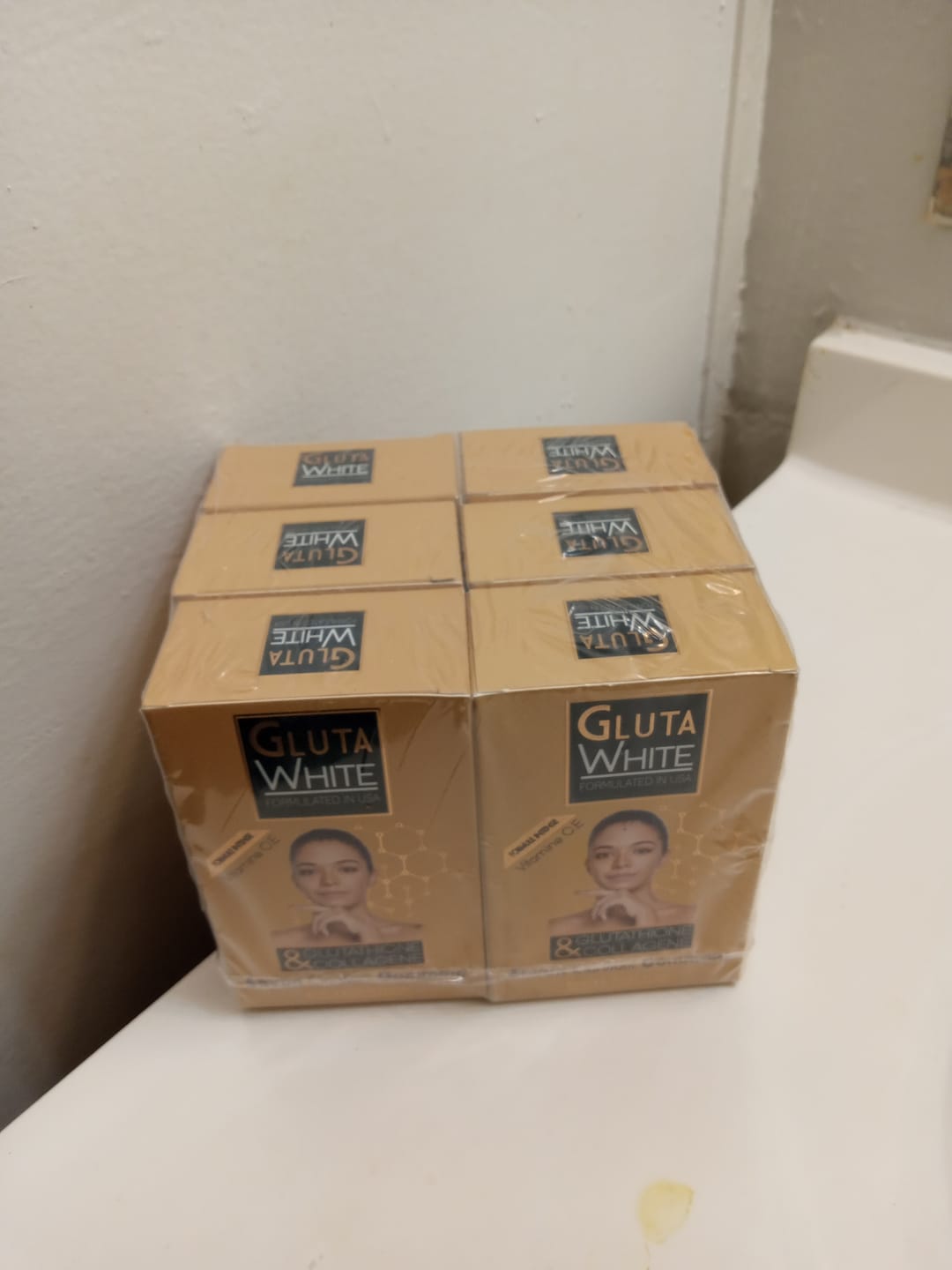 Customer photo review of Gluta white Soap 7 oz