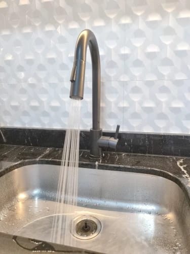 Customer photo review of Falkenberg - Touch Control Pull-Out Spout Kitchen Faucet