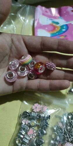 Customer photo review of Jewelance™ BraceletKit - Gør-Det-Selv-Sæt Til Fremstilling Af Charms Til Smykker