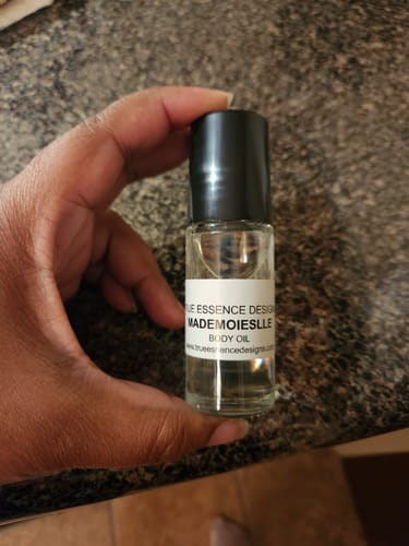 Customer photo review of CHNL106 MadMoiselle Body Oil - Women