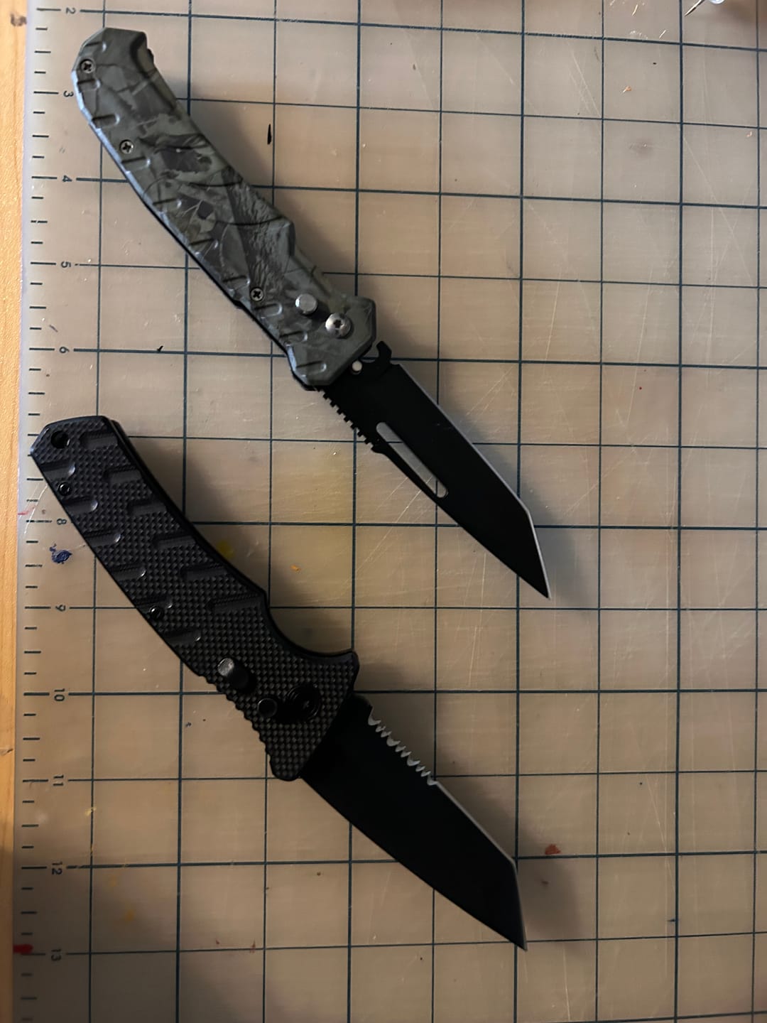 Customer photo review of Mystery Switchblade Box™