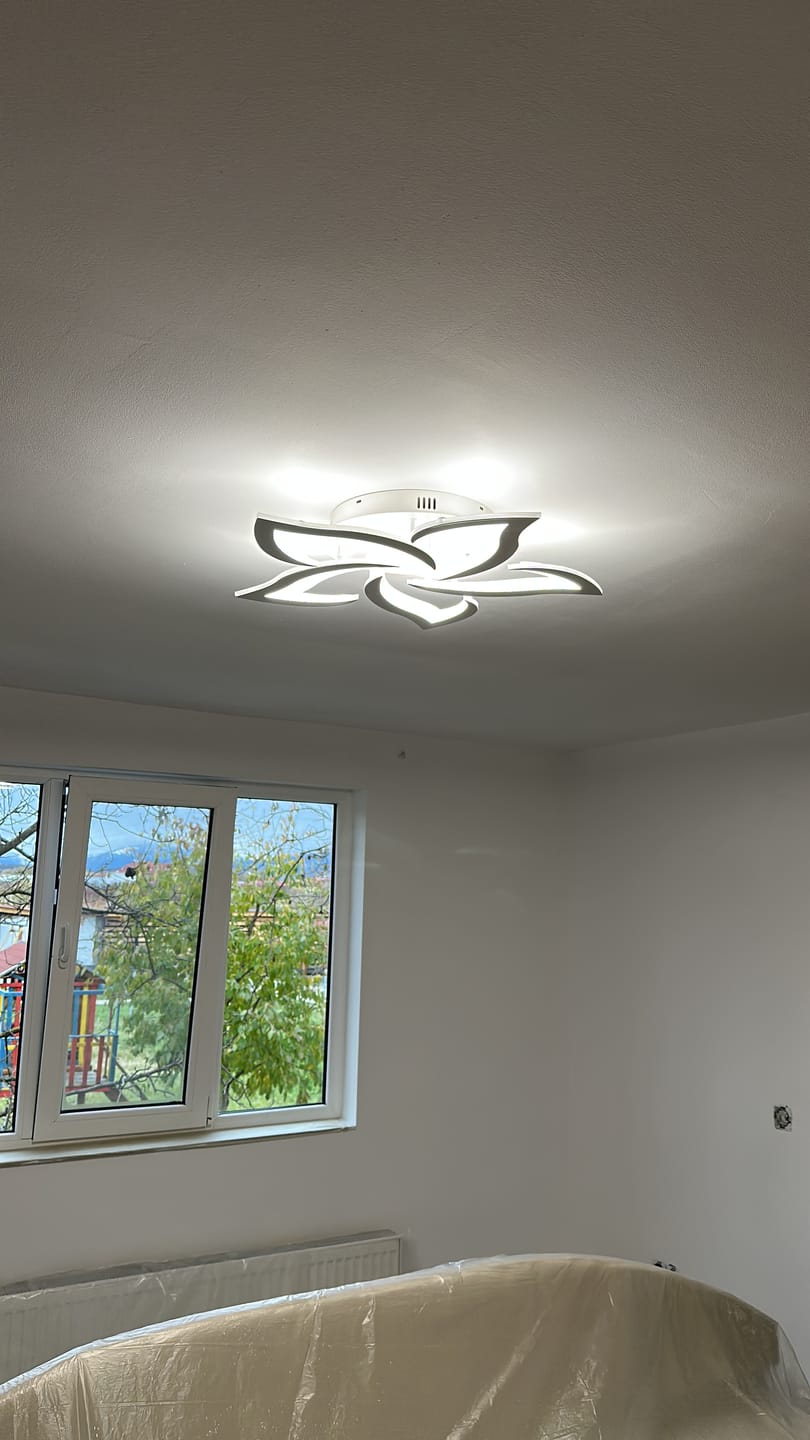Customer photo review of Lustra LED NARCISSE Telecomanda Echivalent 500W