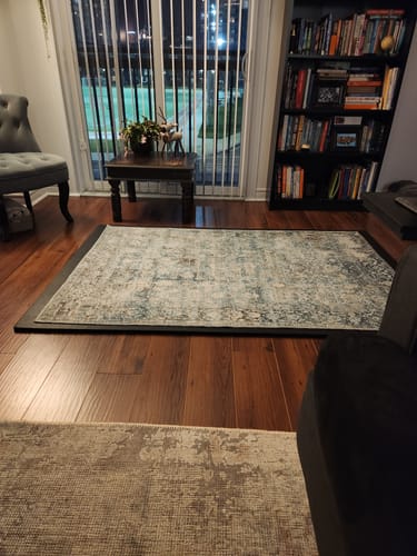 Customer photo review of Rania Machine Washable Rug