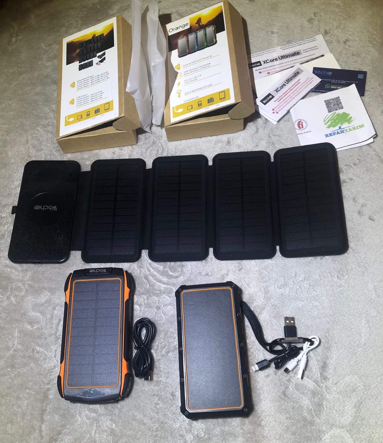 Customer photo review of Wochee XCore Ultimate 4+1 Solar Powerbank