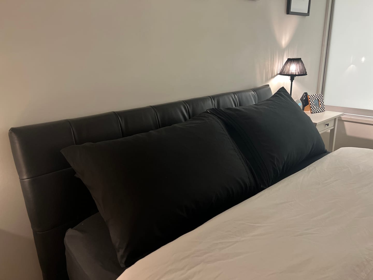 Customer photo review of Sömn Luxury Duck Feather Pillow