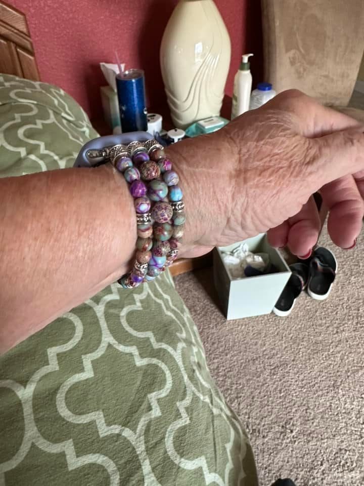 Customer photo review of Intense Jasper Stretch Apple Watch Strap