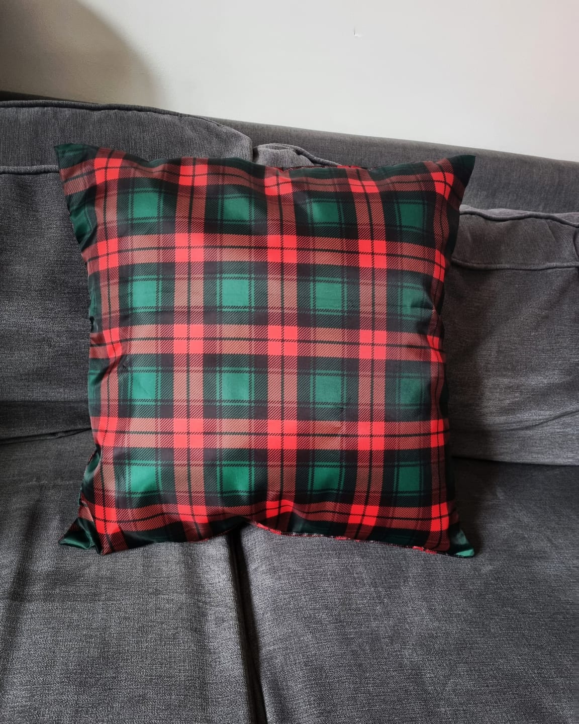 Customer photo review of Red and Green Tartan Polyester Lining Fabric
