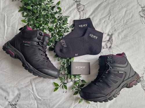Customer photo review of HEMY Waterproof Socks