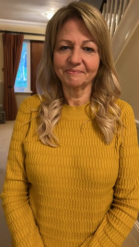 Customer photo review of Easilocks Professional Precision Tape Extensions-16/18"