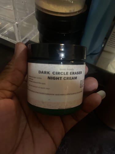 Customer photo review of Dark circle erazer eye cream