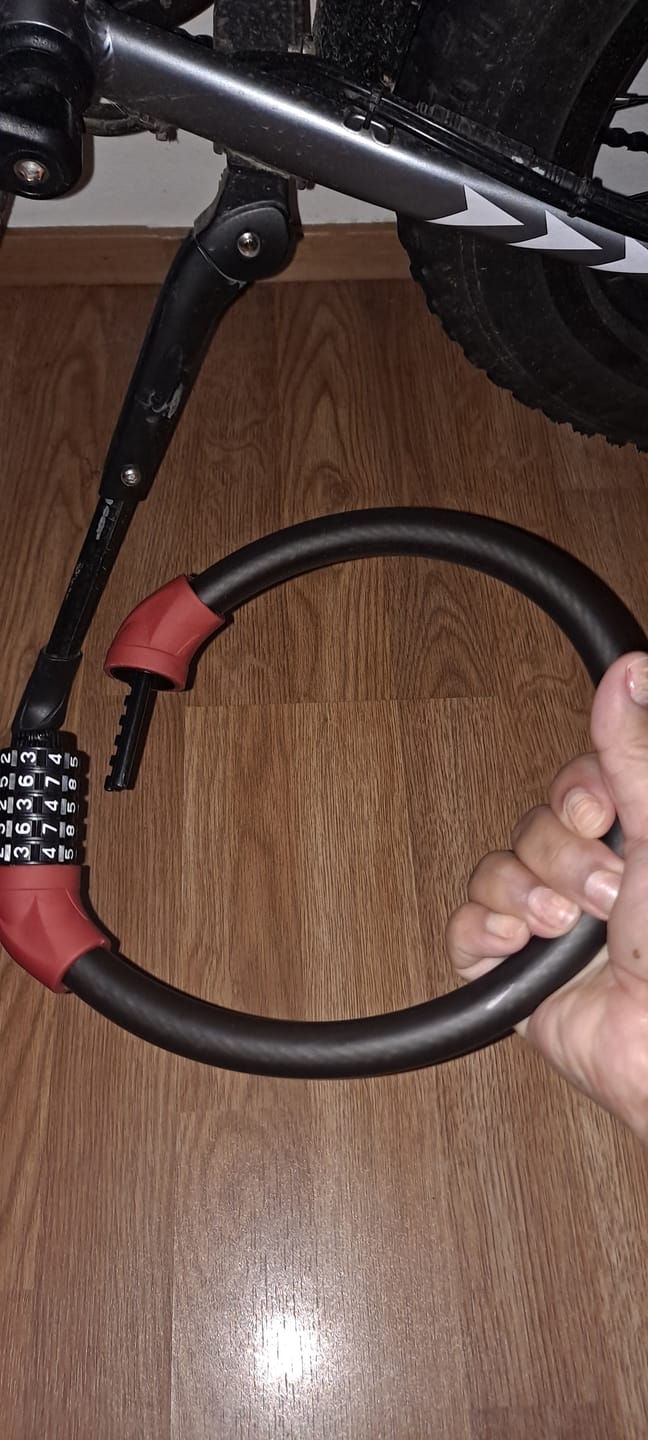 Customer photo review of Vakole Bike Lock Steel Five-digit Code Anti-theft 1.72CM Bold Cable Password Lock