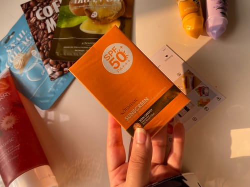 Customer photo review of SunScreen Non-Greasy SPF 50 +++